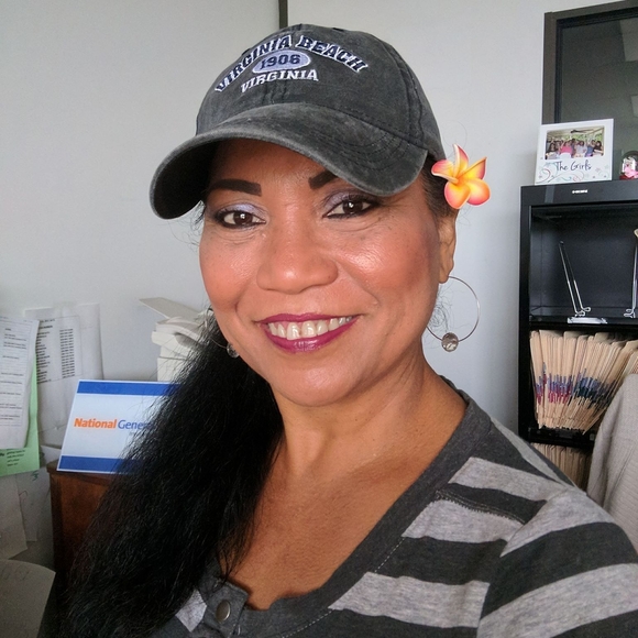 Meet your Posher, Brenda - Picture 1 of 1